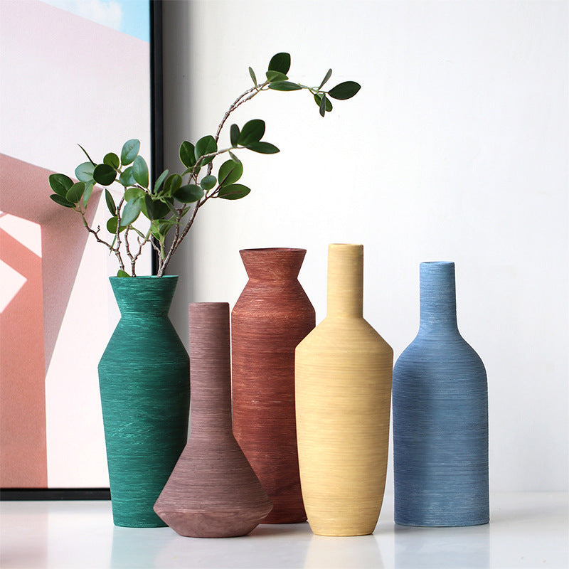 Brushed Ceramic Vase – Modern Textured Minimal Design
