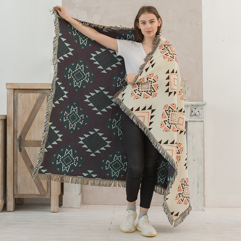 Geometric Double-Sided Knitted Sofa Blanket – Modern Graphic Throw