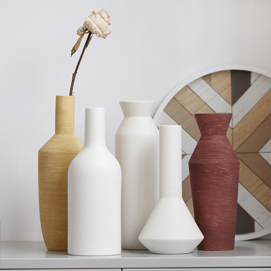 Brushed Ceramic Vase – Modern Textured Minimal Design