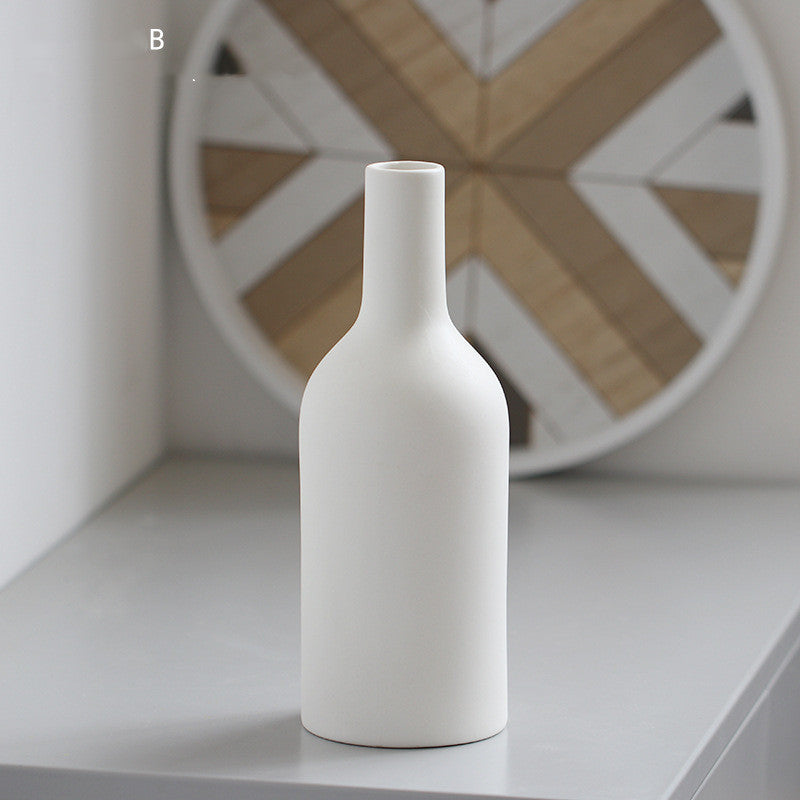 Brushed Ceramic Vase – Modern Textured Minimal Design