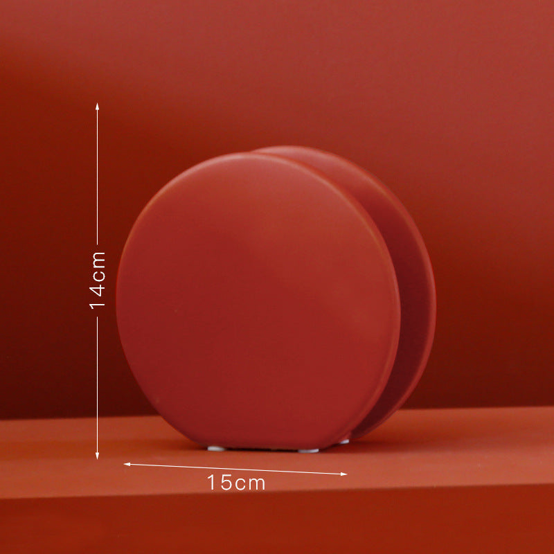 Arche Vases – Minimalist Porcelain Sculptural Forms