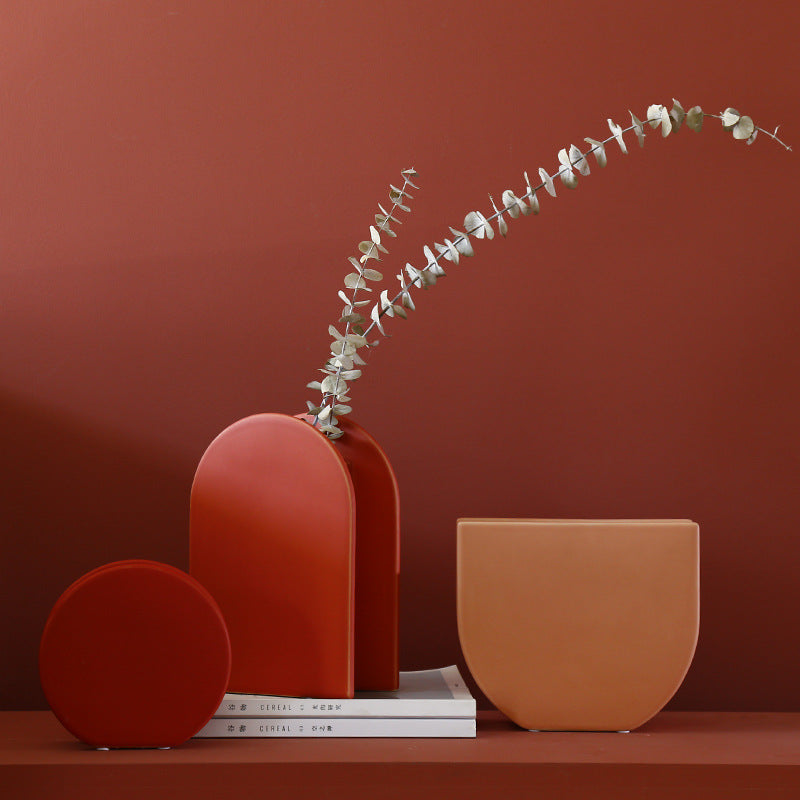 Arche Vases – Minimalist Porcelain Sculptural Forms