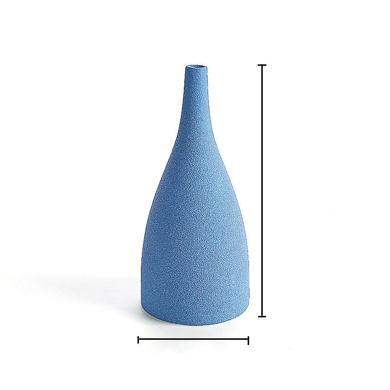 Textured Ceramic Vase – Minimalist Sculptural Object